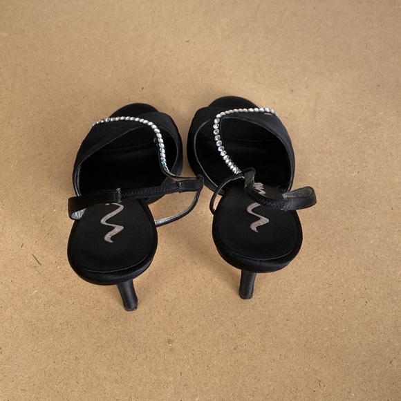 Nina Leather Sole Satin Fabric Upper with Diamonds Detail. Size 8 - Picture 3 of 9